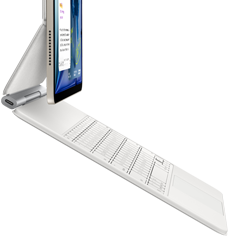 iPad Air, kolor księżycowej poświaty, połączony z klawiaturą Magic Keyboard, kolor biały, bok obudowy