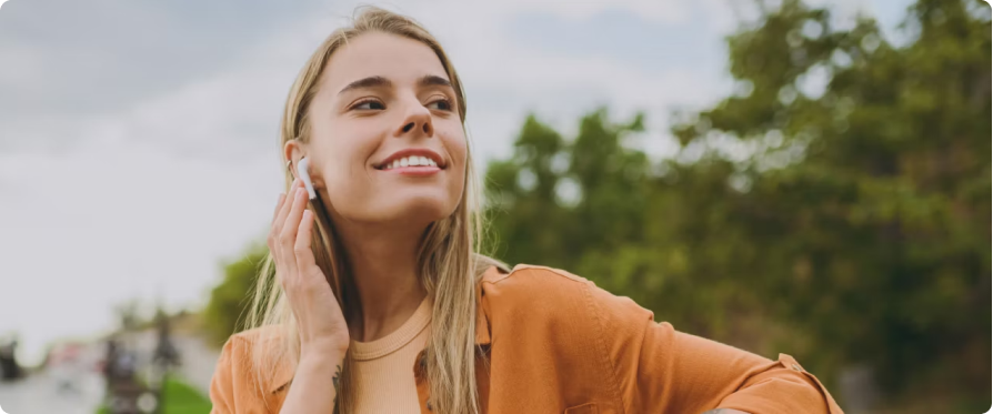 AirPods 4 vs AirPods Pro 2 – porównanie słuchawek od Apple