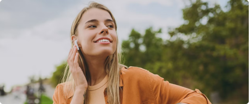 AirPods 4 vs AirPods Pro 2 – porównanie słuchawek od Apple