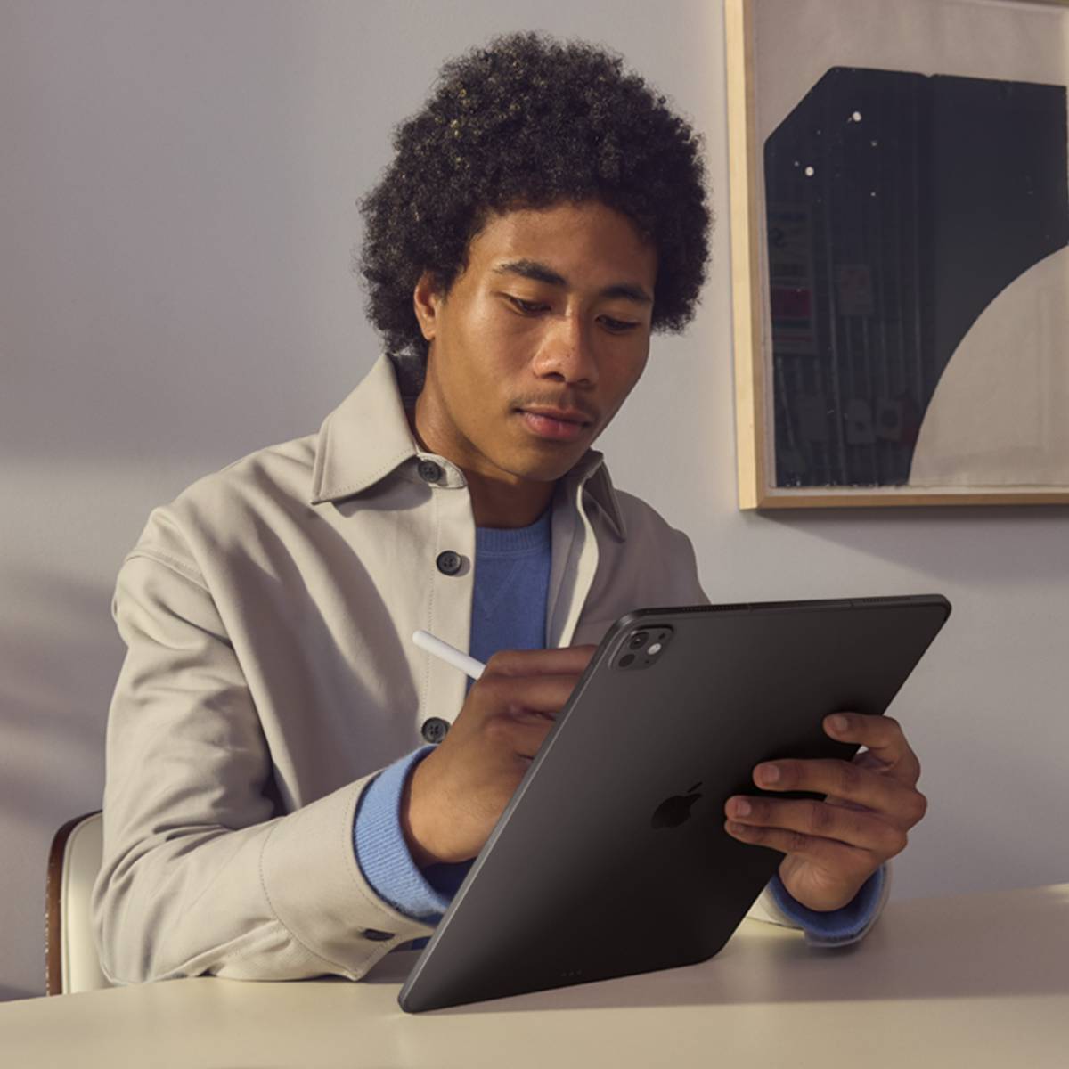 13-inch iPad Pro Wi‑Fi 256GB with standard glass - Space Black