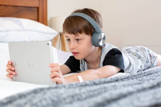 Czy można ograniczyć czas spędzany na iPadzie przez dziecko?